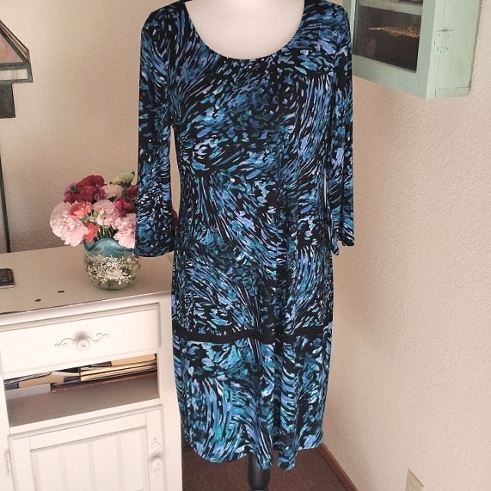 Dana Buchman Knit Shift Dress